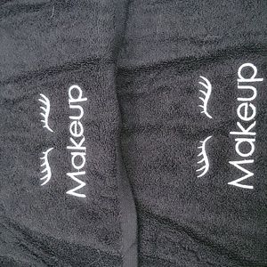 2 Makeup remover towels nwot travel